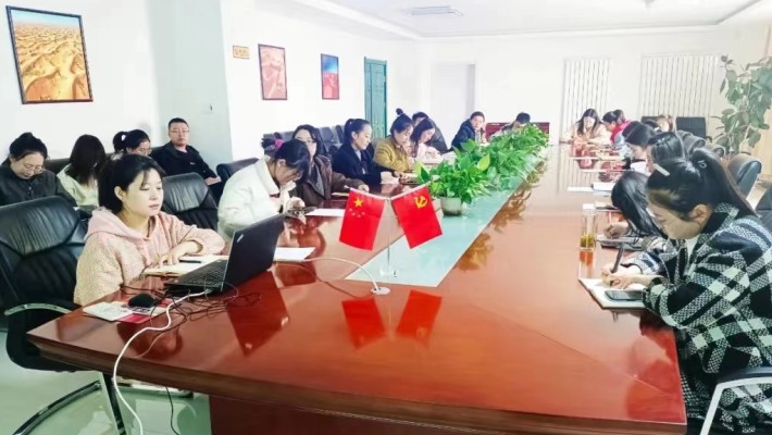 裝備公司團委所屬各團支部召開專題會議學習共青團甘肅省第十四次代表大會精神